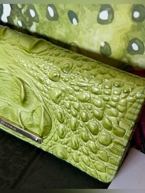 Brahmin Ady Wallet Green Assorted RETIRED AVOCADO NWT HARD TO FIND COLOR FIRM $